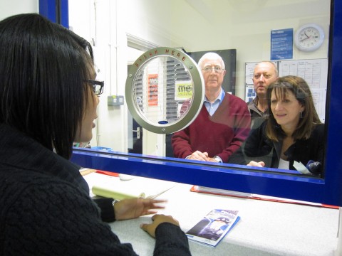 Lynne Featherstone MP and Cllr Martin Newton at Muswell Hill Police front counter